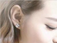 时尚韩式水晶耳钉 做精致小女人