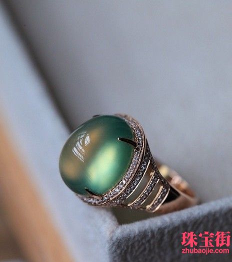 葡萄石