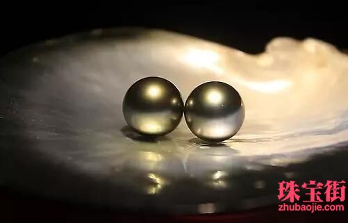 珊瑚、琥珀、砗磲、珍珠等有机宝石佩戴应当注意什么？