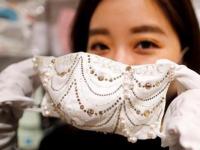 价值百万日元的奢侈口罩 由钻石和水晶打造而成