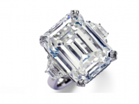重达20.05克拉的钻石戒指以162万澳元的破纪录价格售出